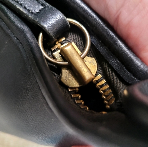 Vintage Coach NYC shoulder sac - Picture 7 of 16